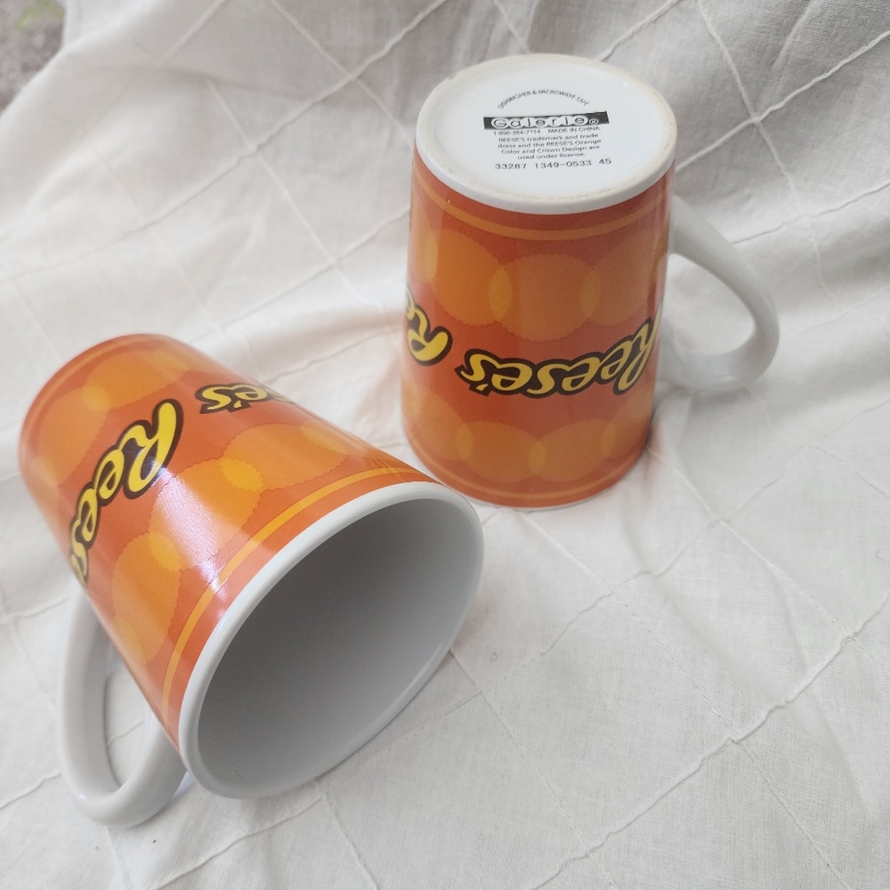 2 piece Resse's Coffee Mugs - Picture 3 of 10